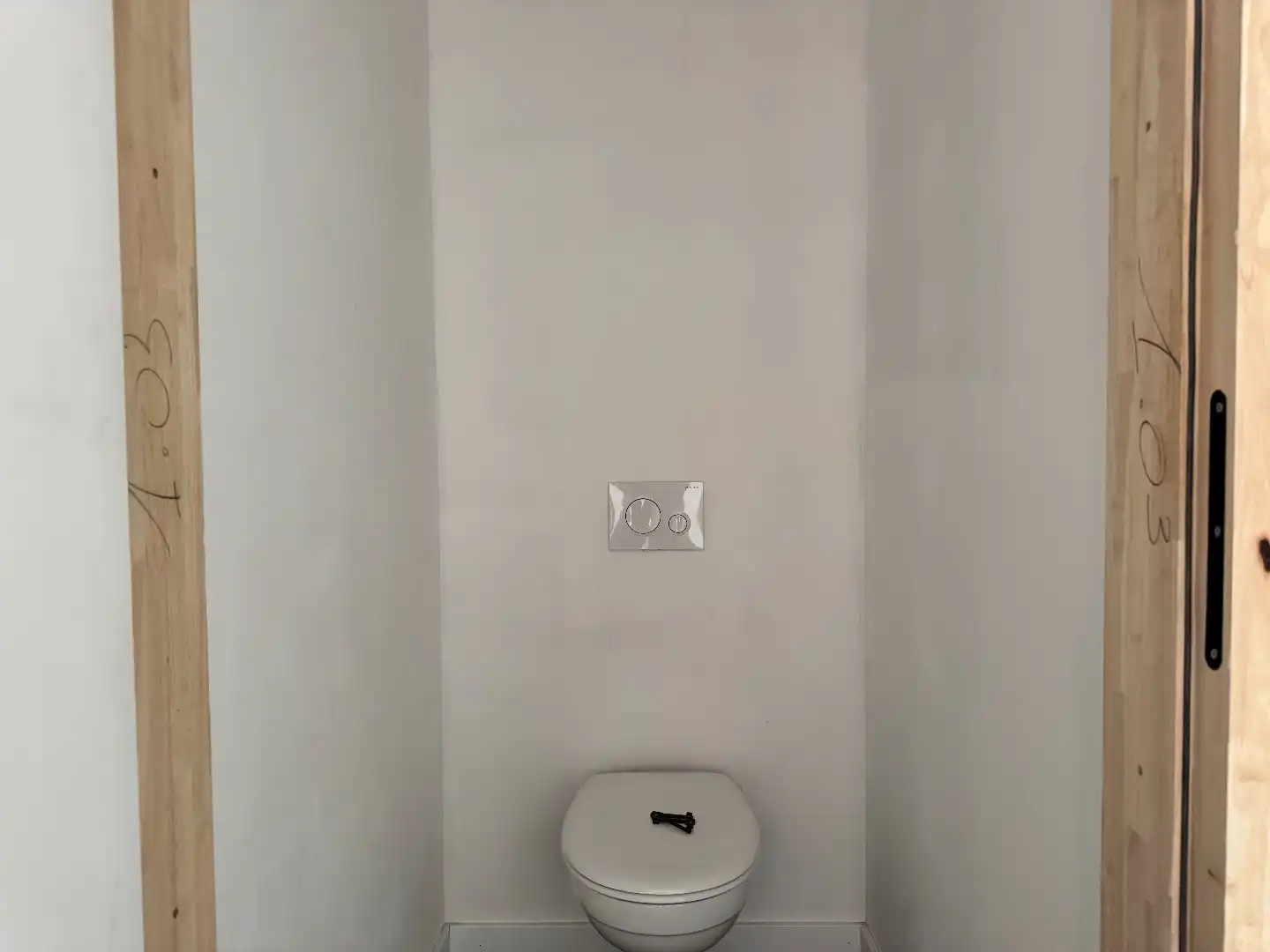 Leuke woning met 4 kamers, bijgebouw en uitweg foto 7