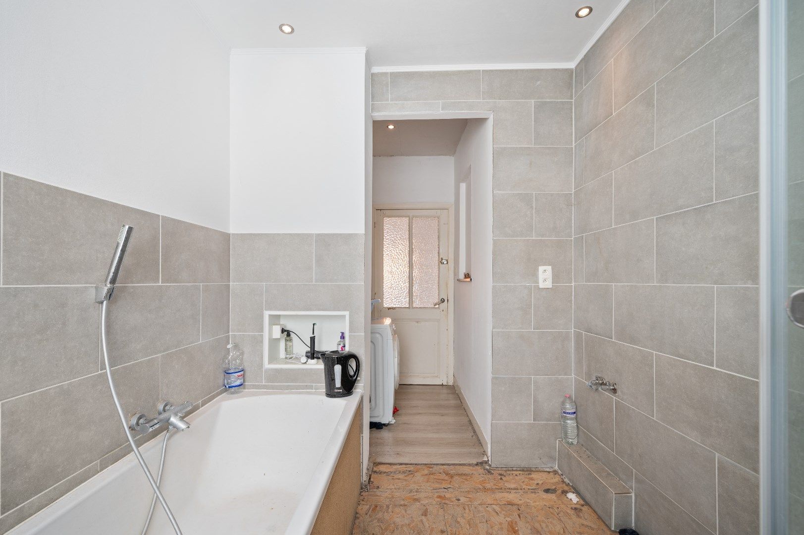 Centraal gelegen gezinswoning met 6 slaapkamers foto 16