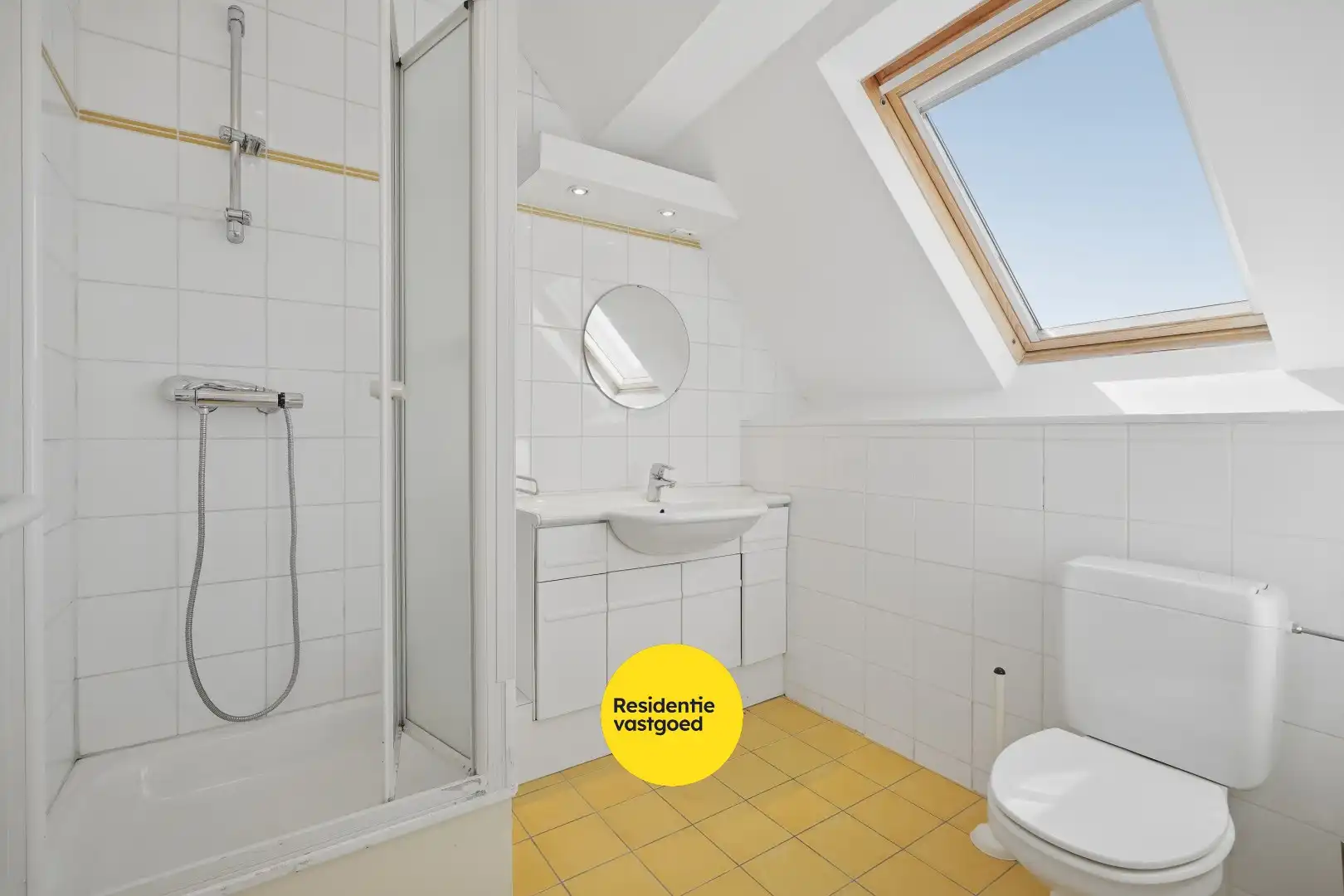 Multifunctionele woning met handelsruimte in hartje Veurne. foto 20