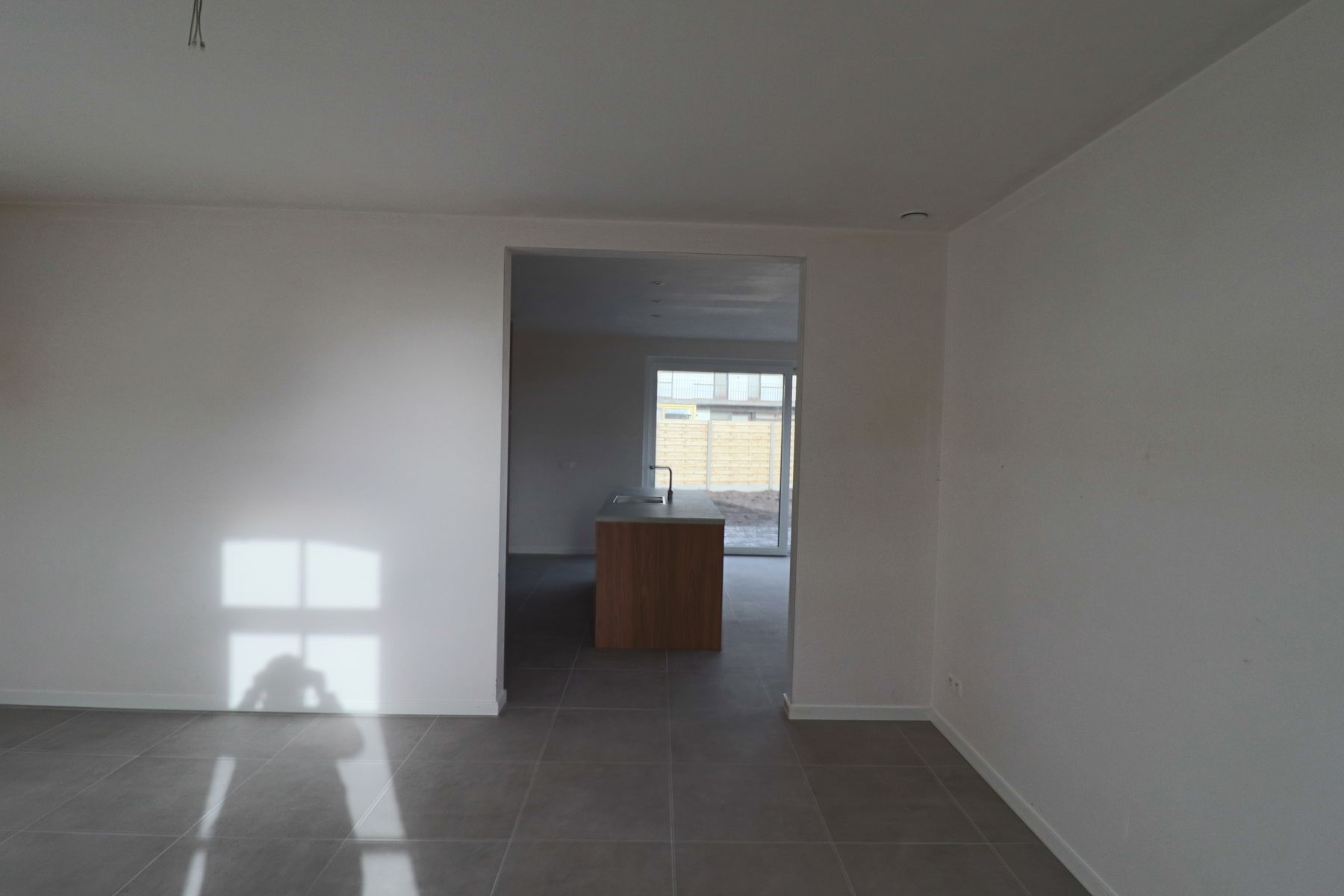 Ruime gezinswoning (ca 245 m²) met 3 slaapkamers op perceel van ca. 330 m². foto 5