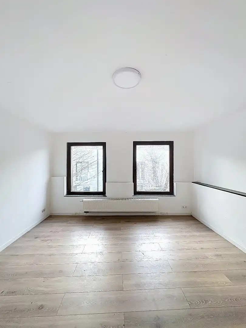 Instapklare gerenoveerde woning op toplocatie in Tienen foto 13