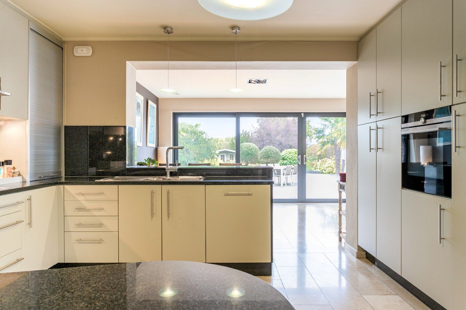 Instapklare woning met 3 slpk, garage en tuin te Pajottegem foto 11