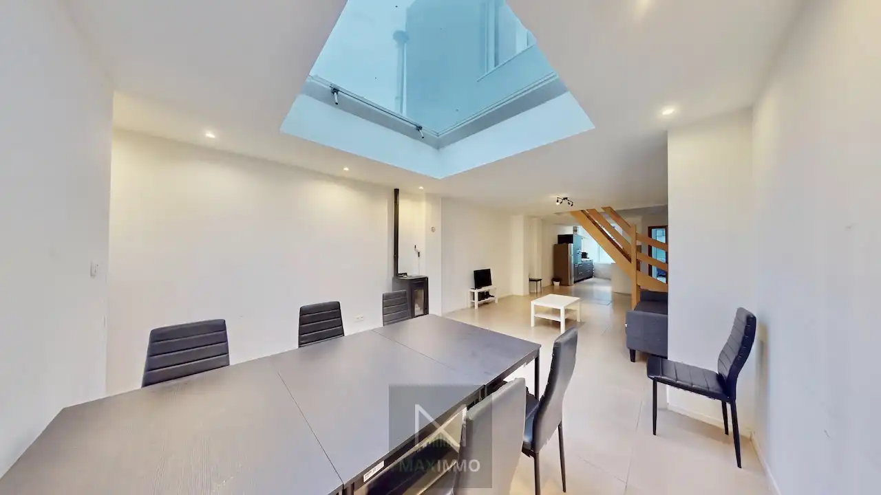 🏡 Volledig gerenoveerde halfopen woning met 4 slaapkamers & zonnige tuin – Harelbeke foto 5