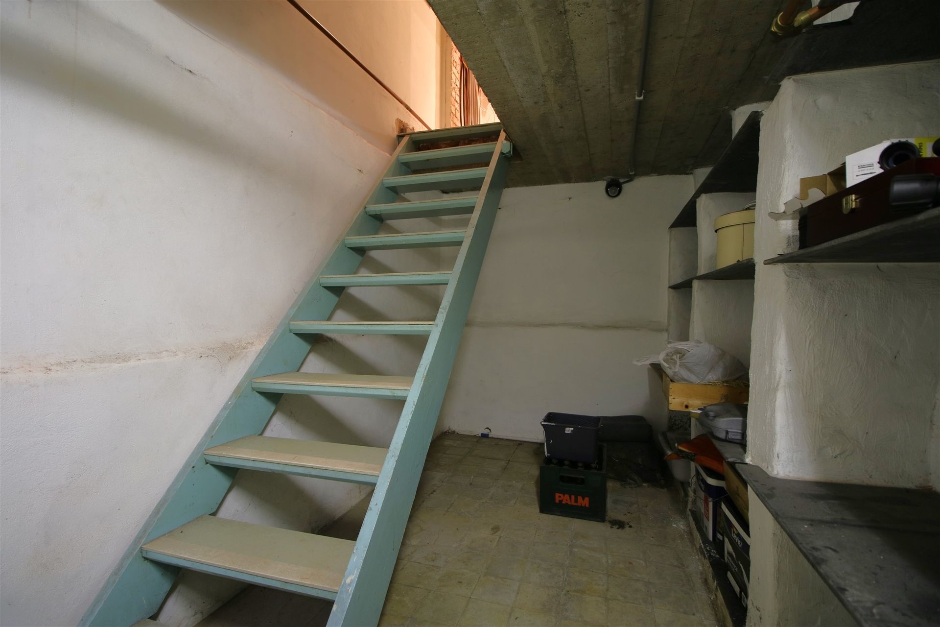 Woning half-open bebouwing met tuin foto 14