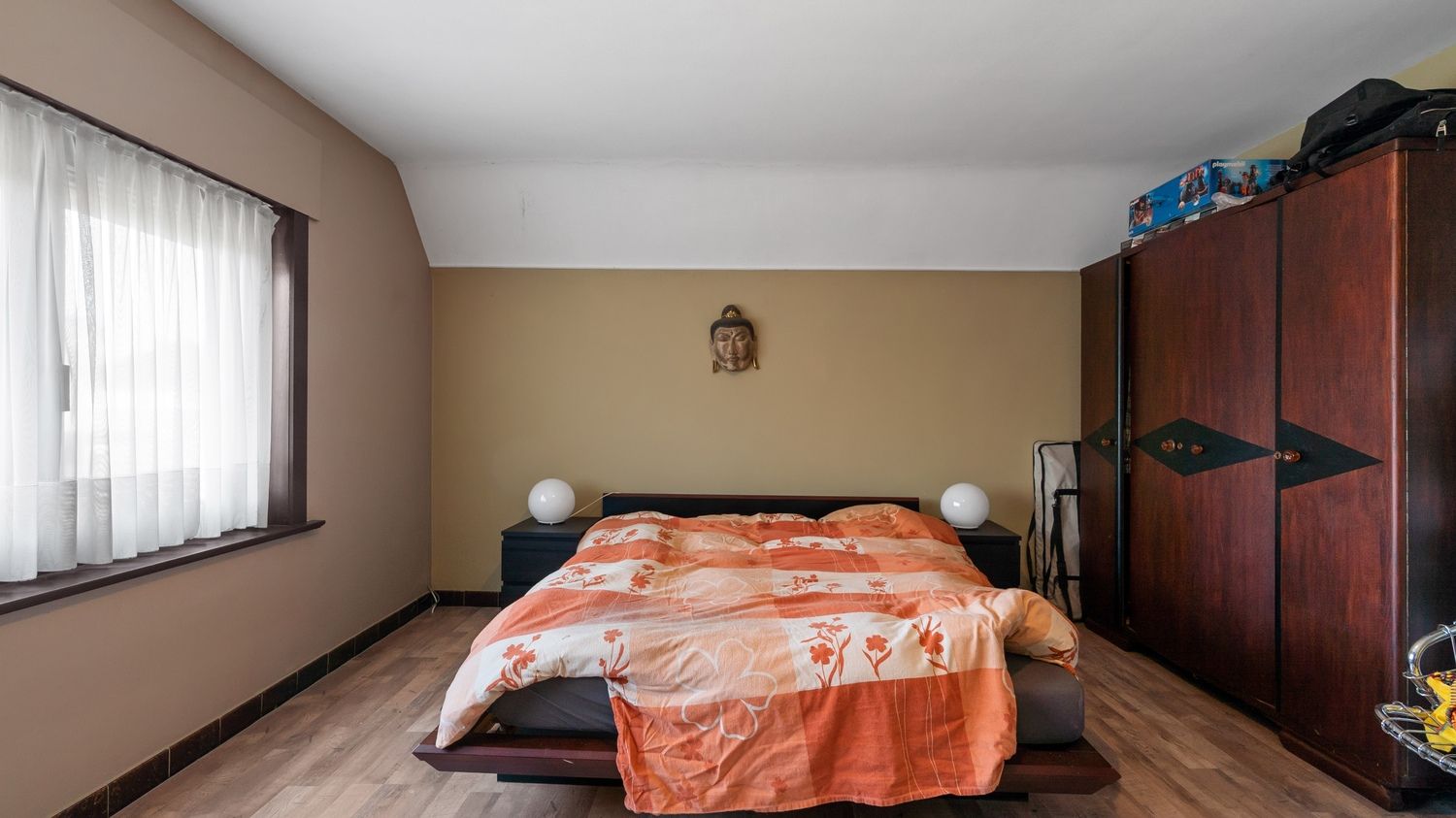 Te renoveren halfopen bebouwing met 2 slaapkamers. foto 6