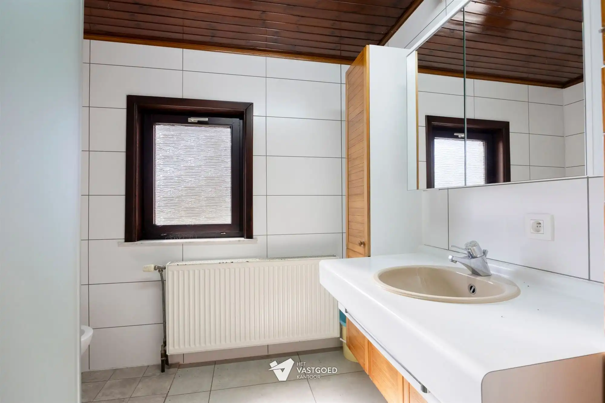 PERFECT ONDERHOUDEN WONING MET 3 SLAAPKAMERS + GARAGE OP PERCEEL VAN 5A62 TE BERINGEN foto 13