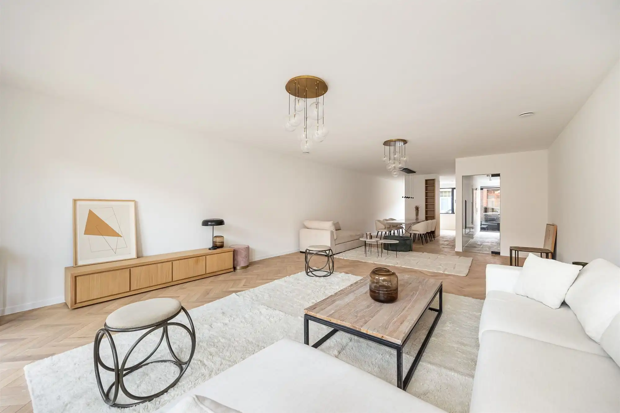 Nieuwbouwwoning met vier slaapkamers en tuin foto 8