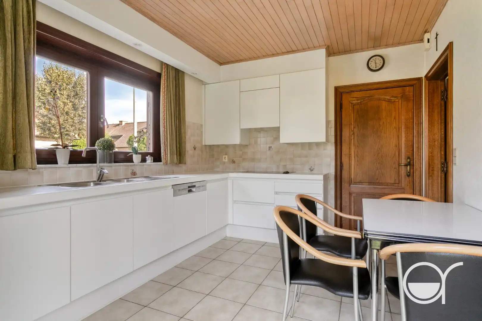 Bungalow in het centrum van Lochristi foto 4