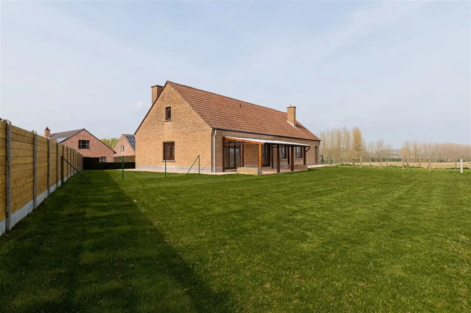 Landelijk gelegen 4-gevel villa - volledig vernieuwd foto 15