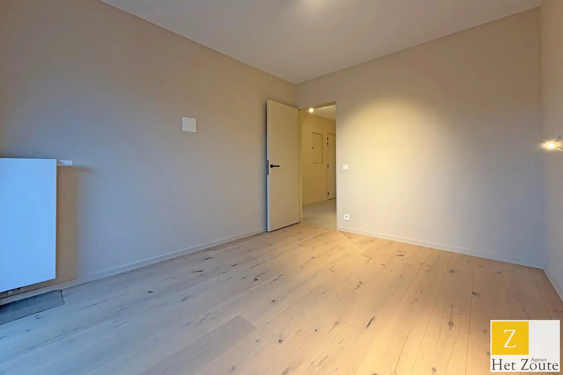 Gerenoveerd app - vlakbij Zeedijk - inclusief staanplaats foto 13