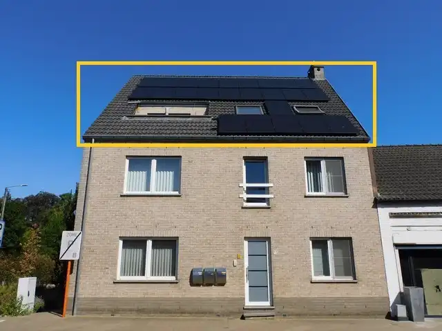 Instapklaar appartement met garage foto {{pictureIndex}}