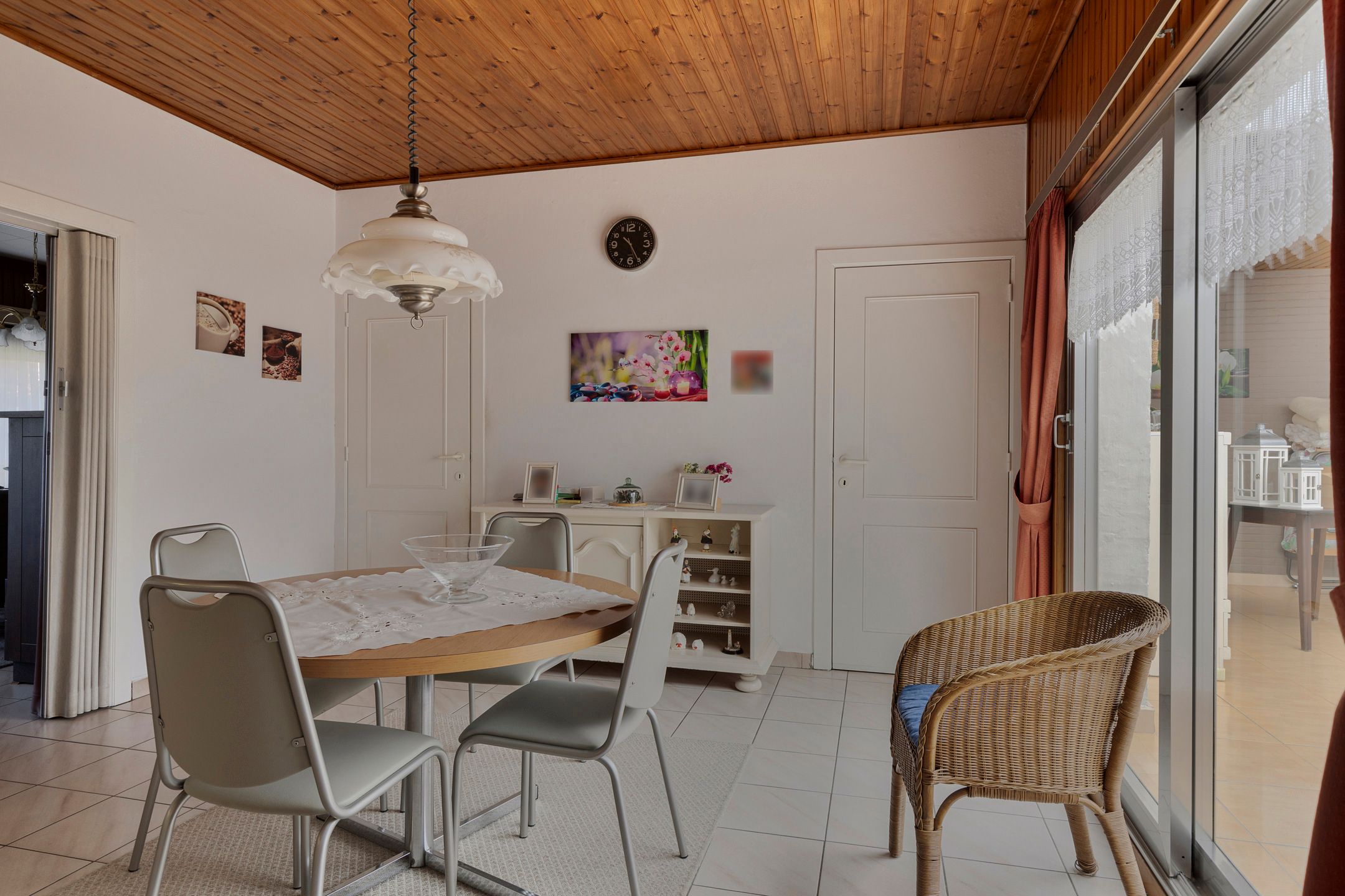 Te renoveren woning met grote garage/werkplaats op 941m² foto 9