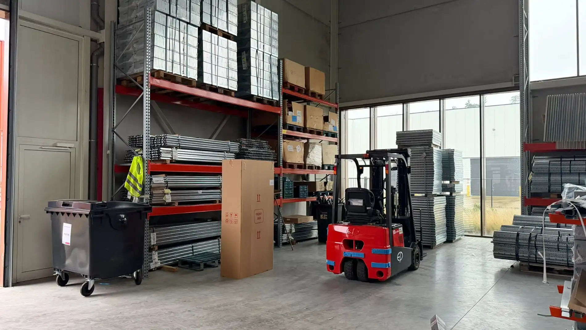 Instapklare KMO-unit op strategische locatie - VERKOOP ONDER REGISTRATIERECHTEN!! foto 5