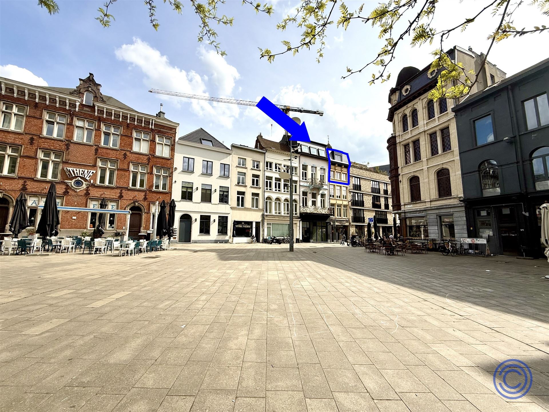 Gerenoveerde penthouse met zonnig terras op gezellige locatie! foto 7