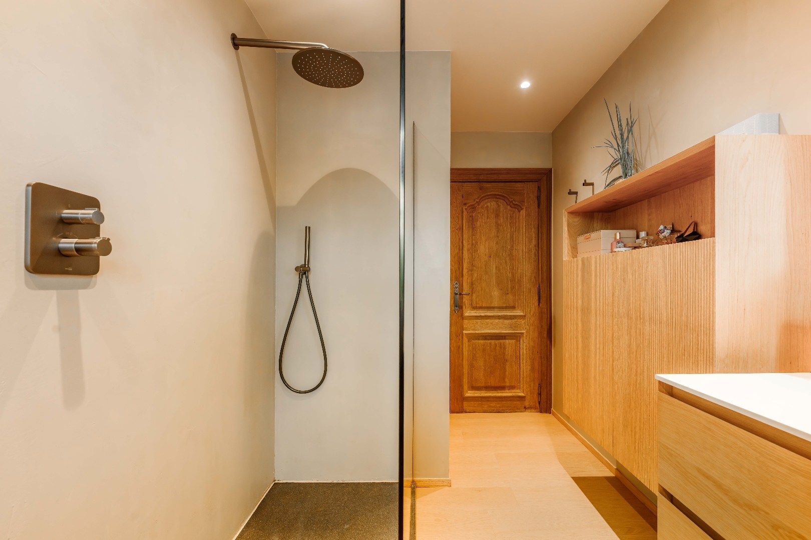 PRACHTIG GERENOVEERDE VILLA OP 616 m² | 3 SLPKS | 2 BADKAMERS foto 16