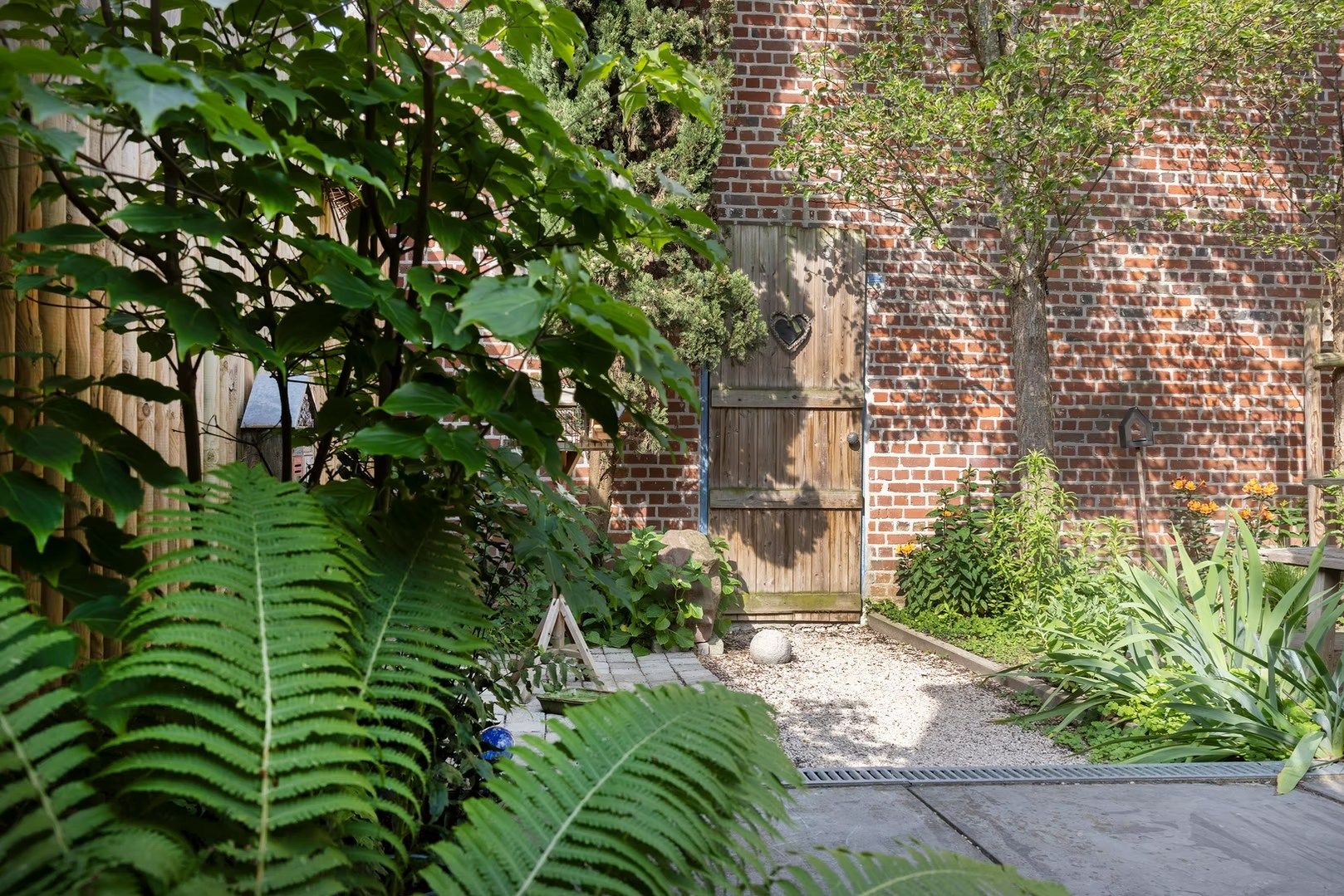 CHARMEVOLLE WONING MET GARAGE  foto 10