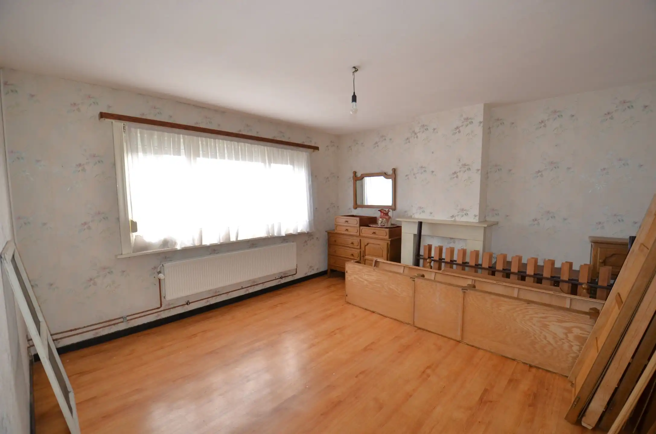 Te renoveren halfopen bebouwing met tuin en ruime garage foto 14