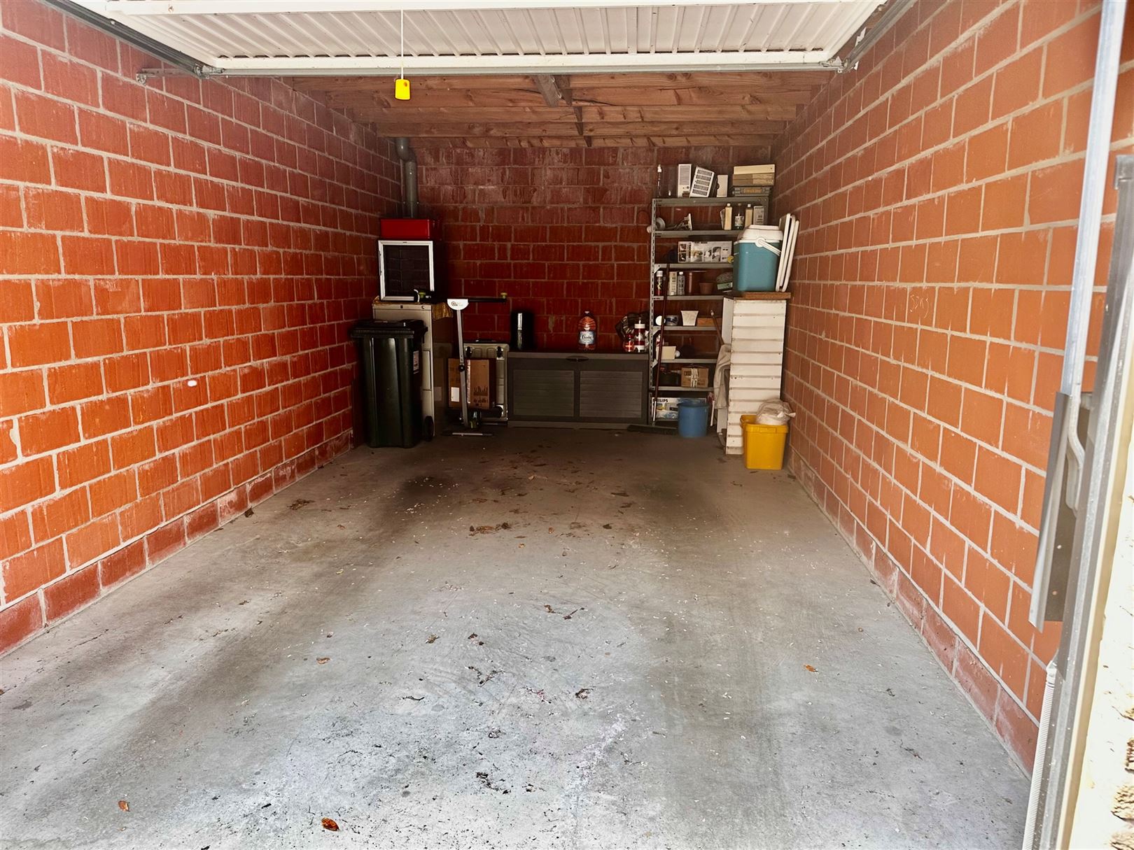 App met 2 slpk en 2 terrassen en garage foto 15