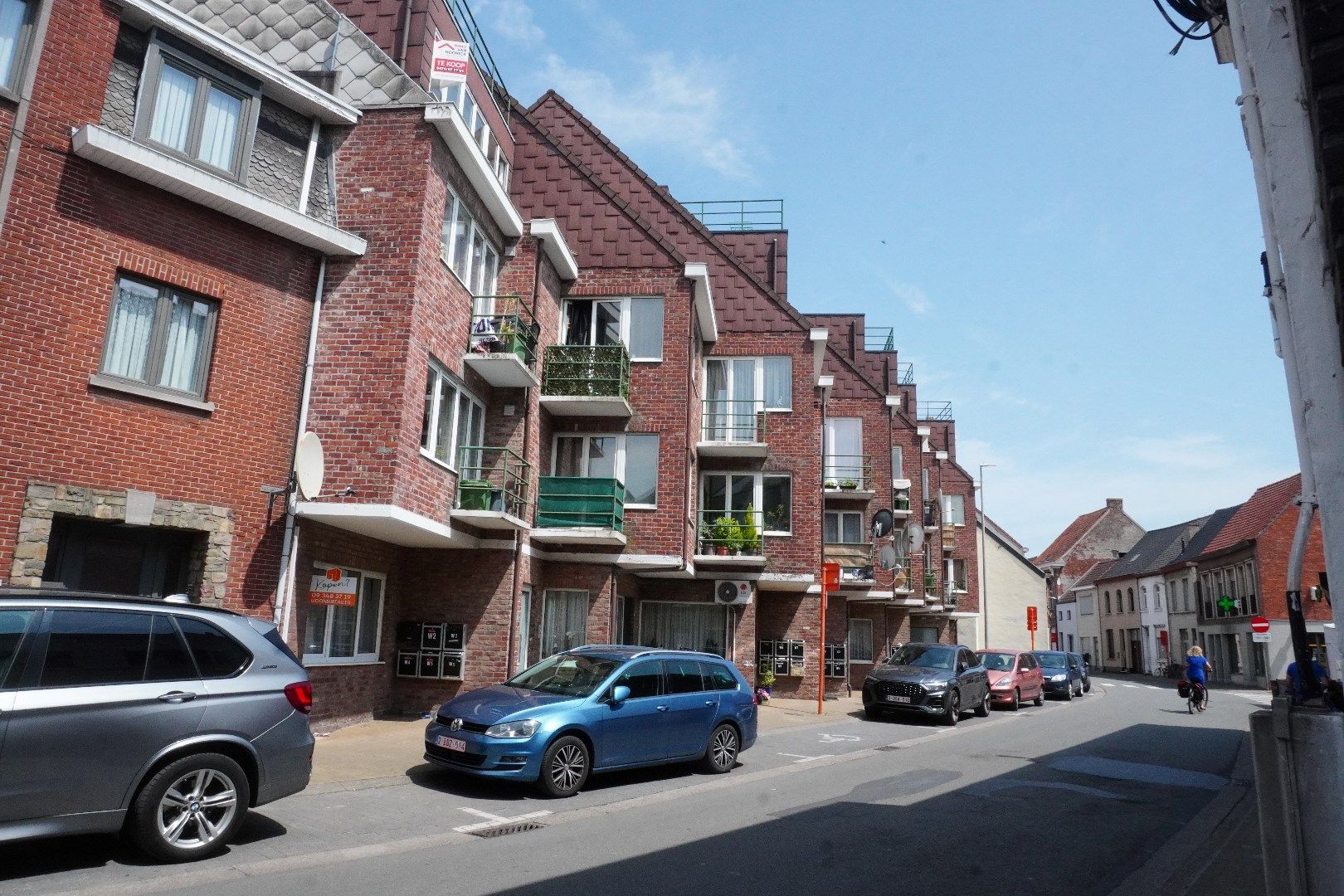 TE KOOP IN LOKEREN - MOOIE BENEDENWONING foto 10