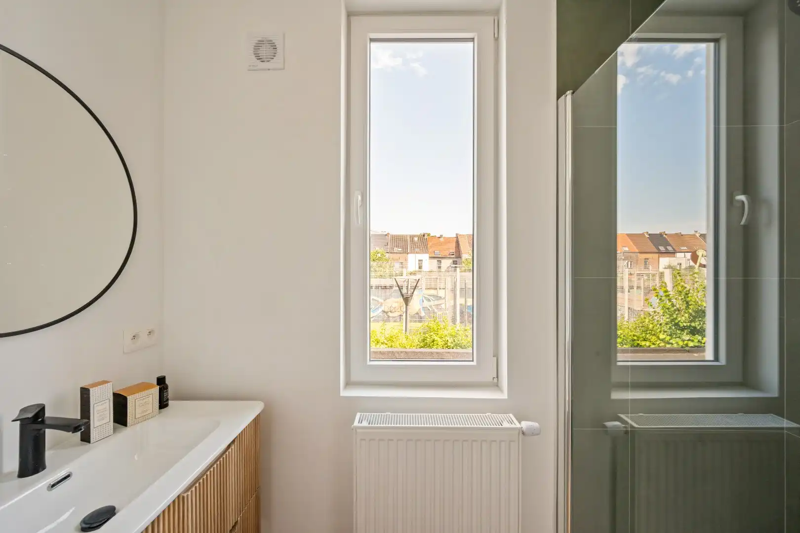 Gerenoveerde stadswoning met twee slaapkamers foto 8