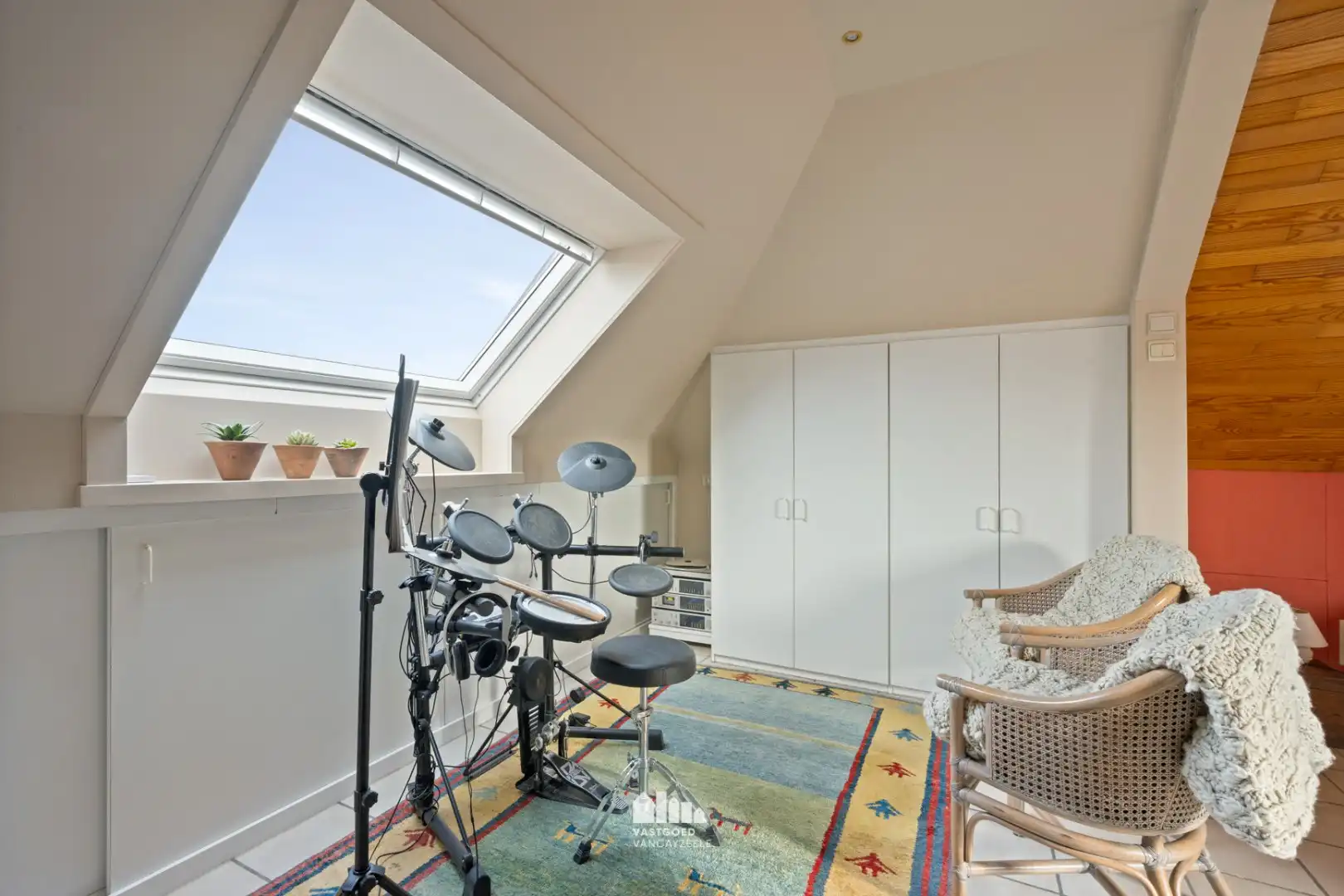 Instapklare villa met zonnige tuin op topligging in rustige wijk te Ieper foto 23