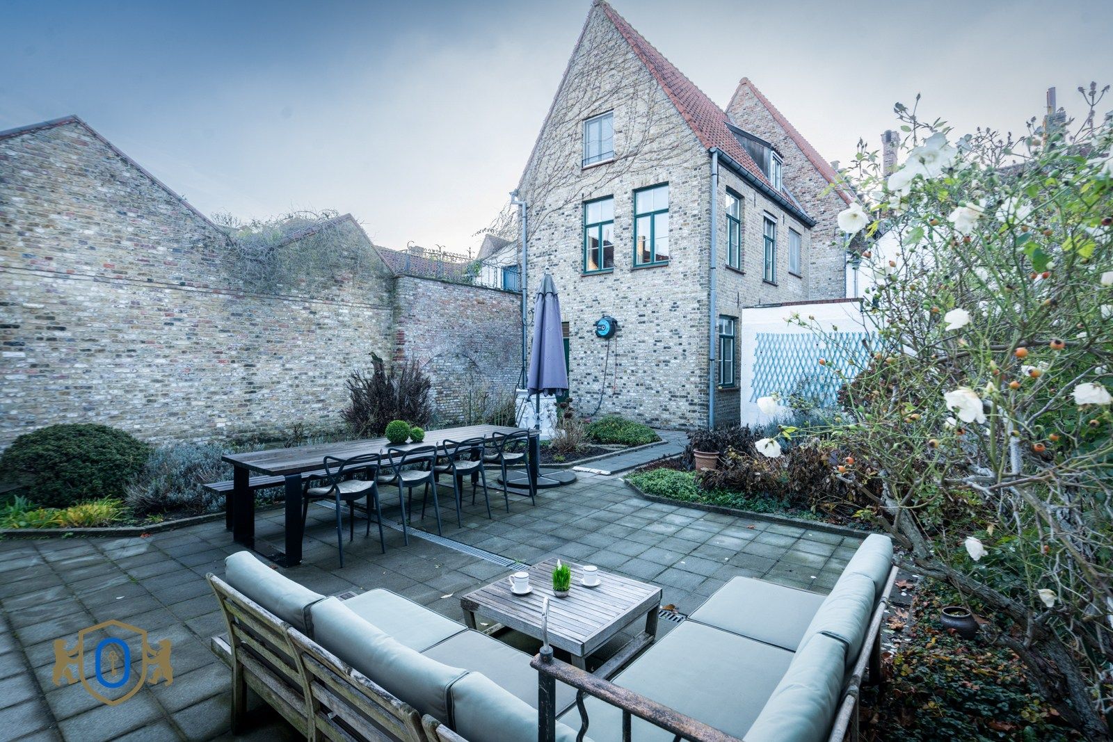 Herenwoning met garage & stadstuin foto {{pictureIndex}}