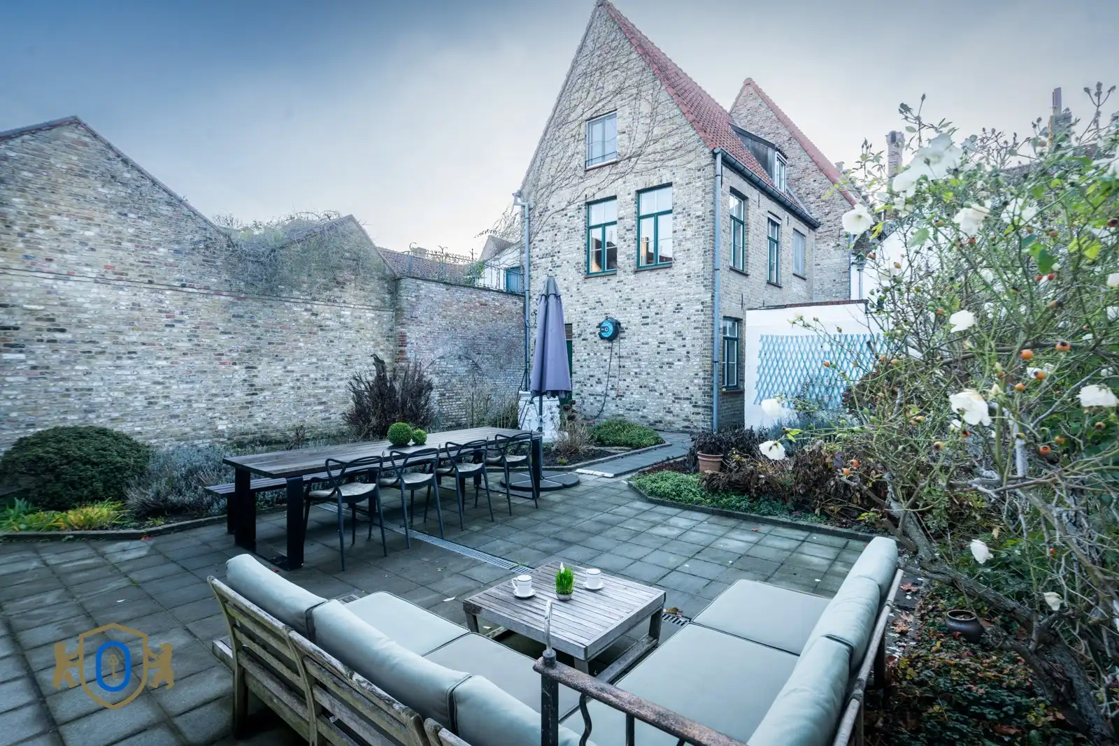 Herenwoning met garage & stadstuin foto {{pictureIndex}}