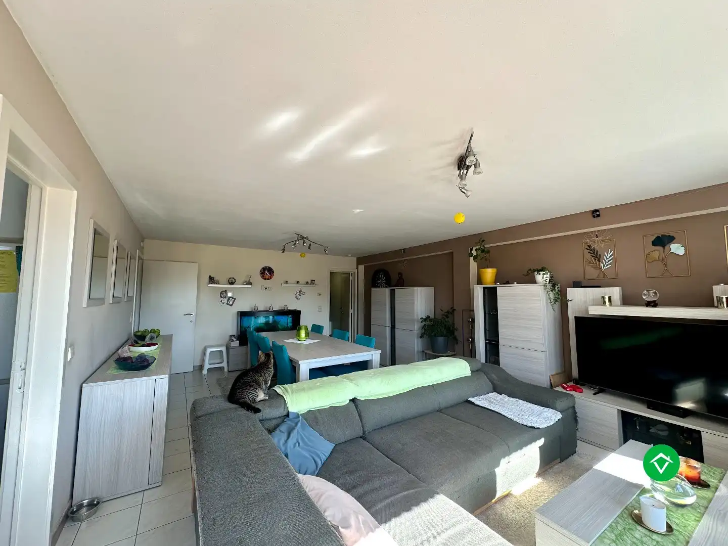 Instapklaar appartement met 2 slaapkamers te Oostende  foto 3