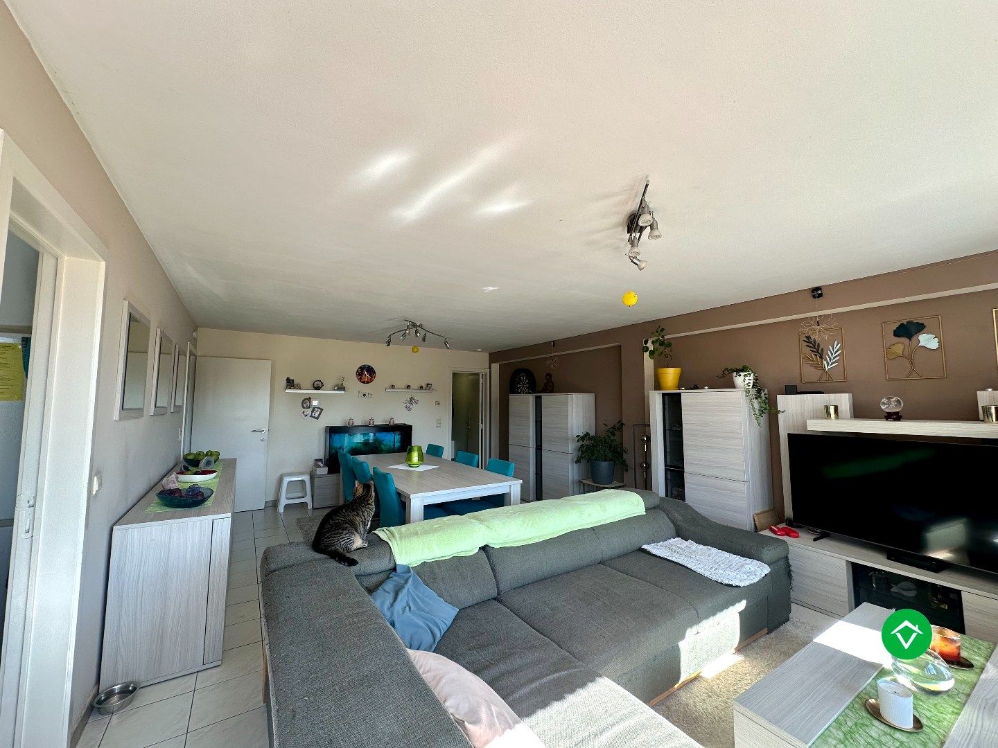 Instapklaar appartement met 2 slaapkamers te Oostende  foto 3