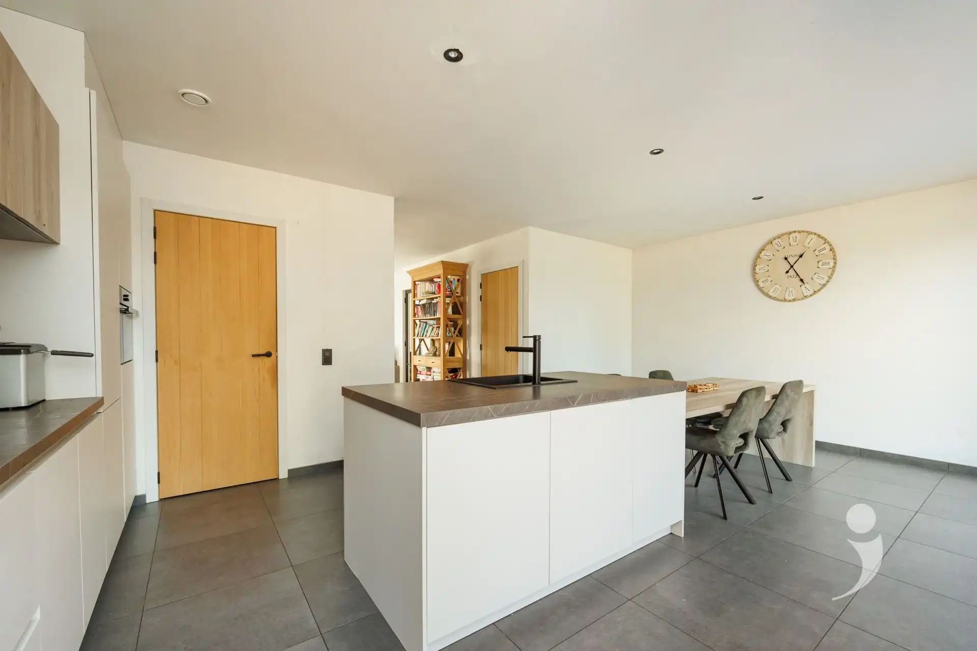 Prachtige recente woning te Zammel!  foto 9