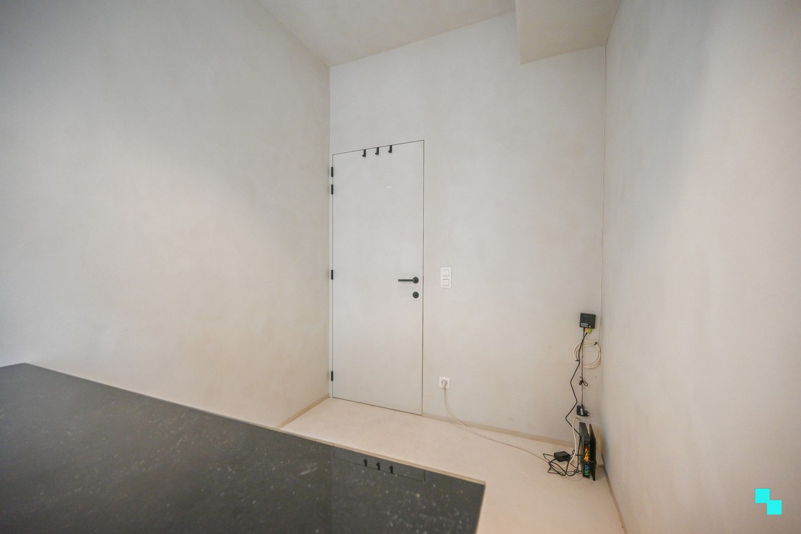 Stijlvol gerenoveerd appartement in hartje Kortrijk foto 21