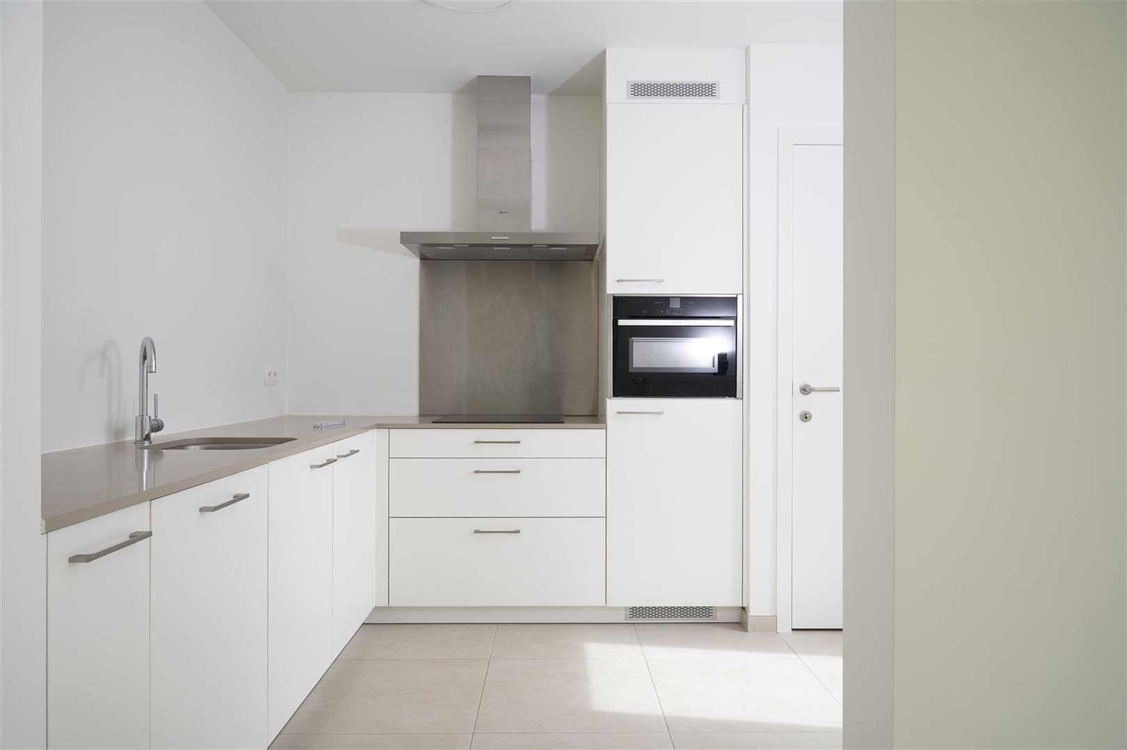 Gelijkvloers nieuwbouw appartement te huur  foto 7