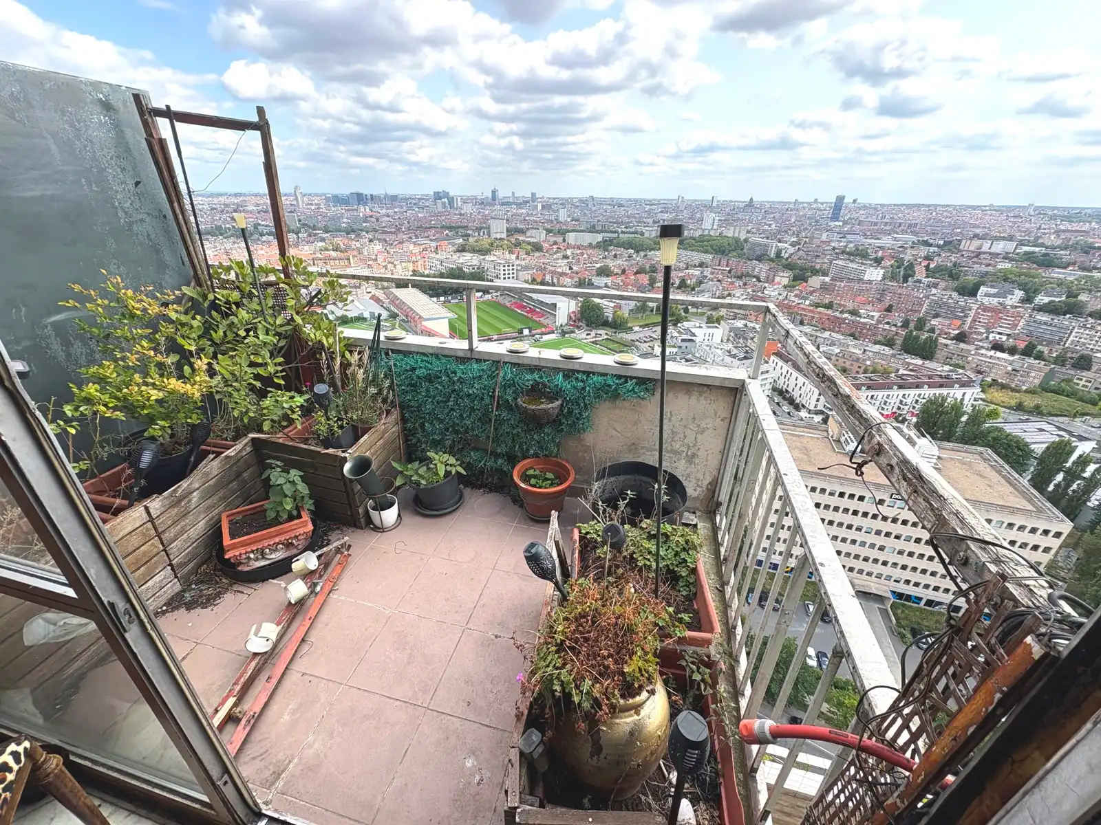 WSB-immo: Ruim, te renoveren appartement met 3 slaapkamers! foto 18