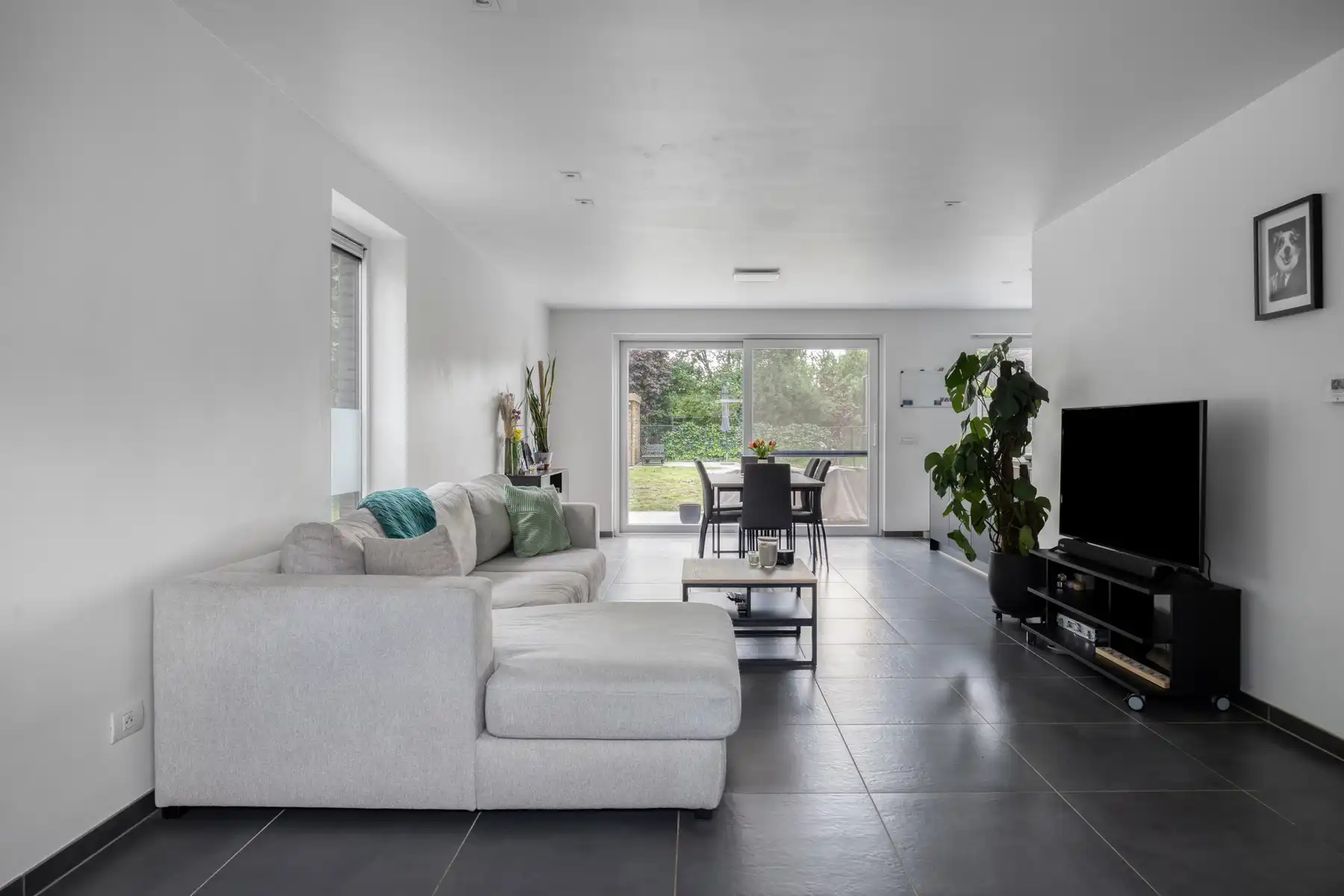 Recente en goed onderhouden woning met 3 slaapkamers foto 6