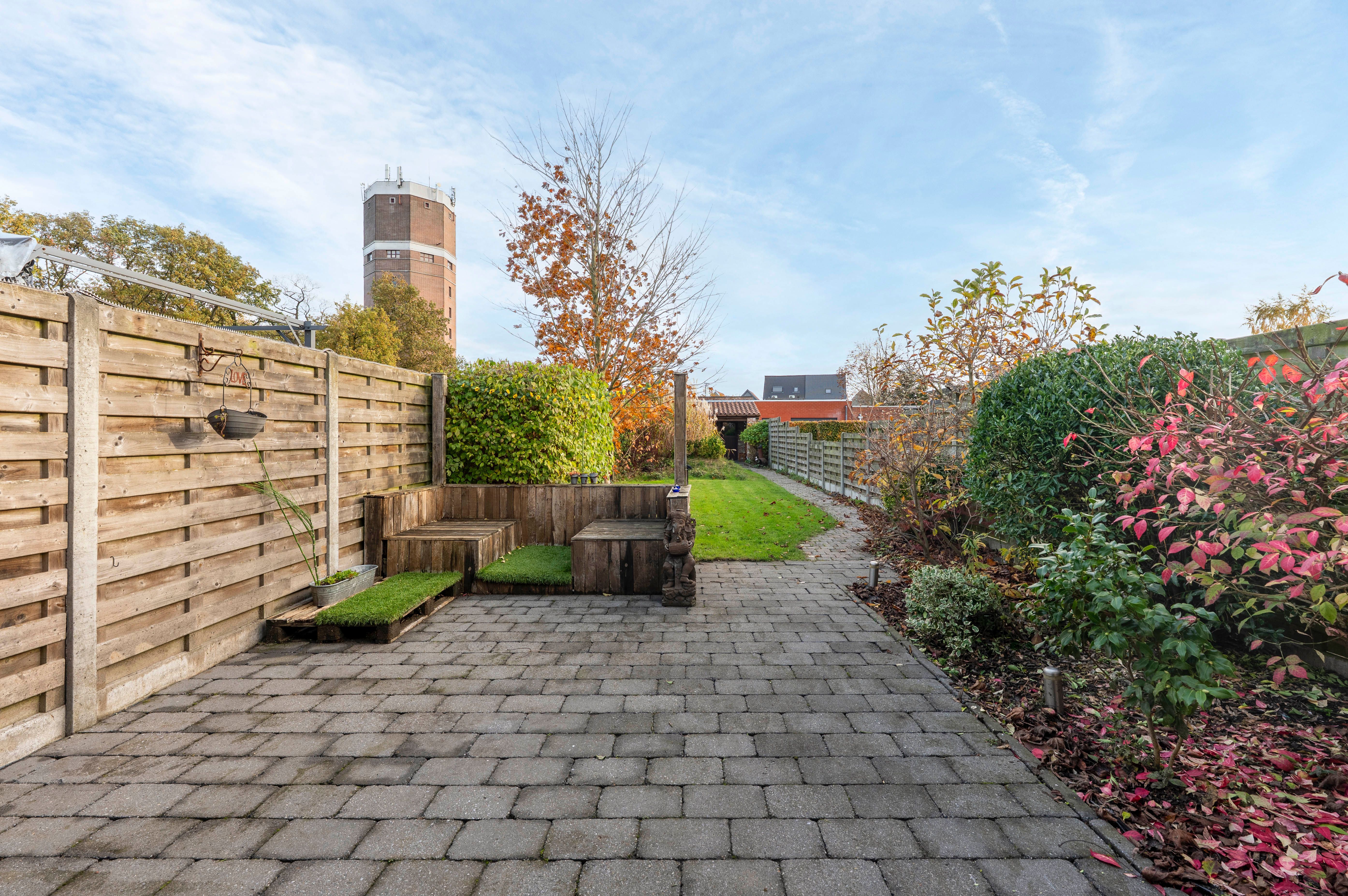 Verrassende woning met leuke tuin en grote garage nabij centrum Kapellen! foto 15