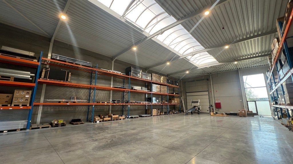 Recent magazijn te huur op bedrijventerrein E17/4 in Lokeren foto 4