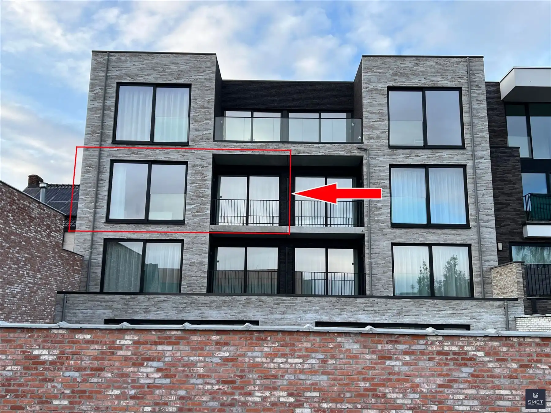 NIEUW APPT MET 2 SLPKS EN AUTOSTAANPL. foto {{pictureIndex}}