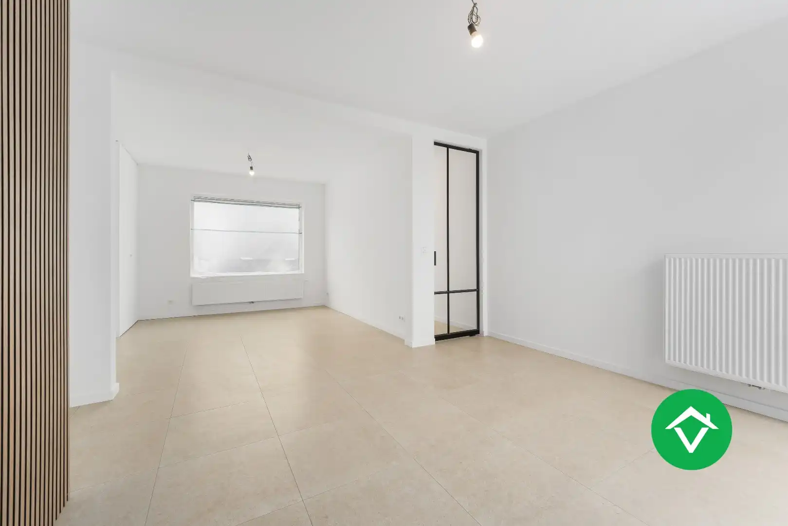 Volledig gerenoveerde woning (EPB B) met garage op topligging te Eernegem foto 4