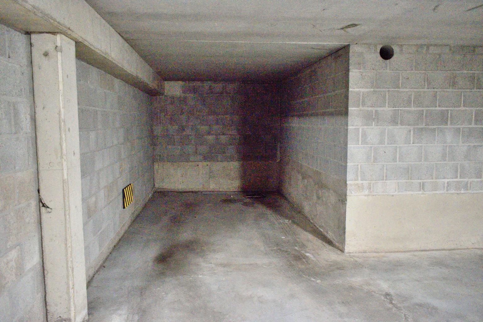 Instapklaar appartement met 2 terrassen, kelder en garage... foto 8