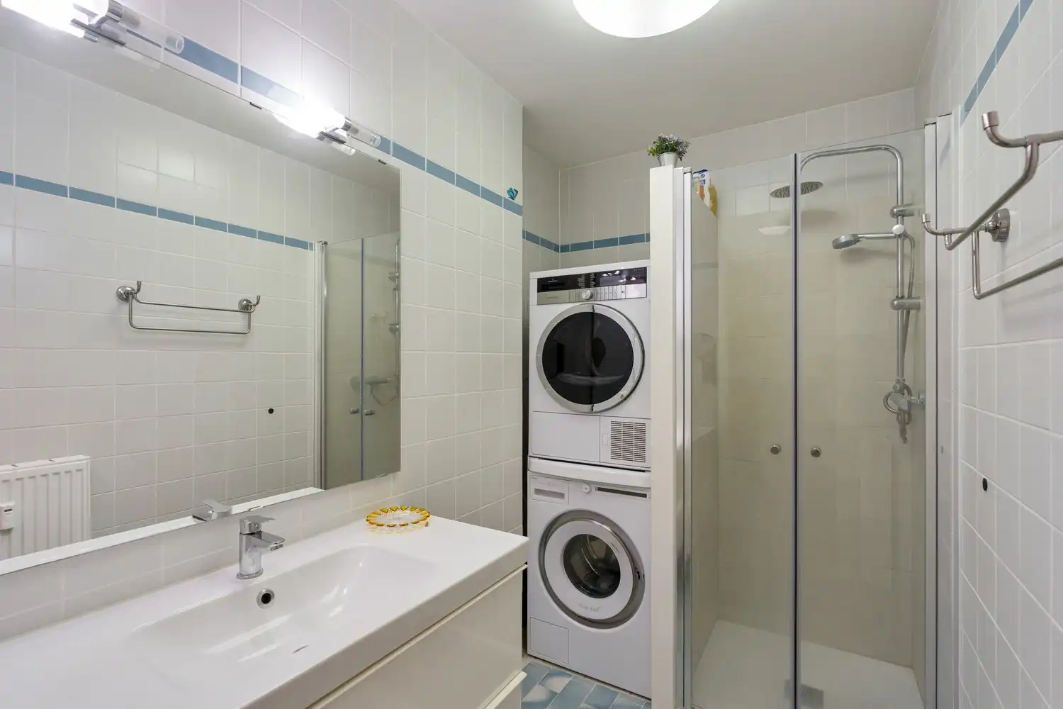 Appartement met garage en kelder op gunstige locatie! foto 12