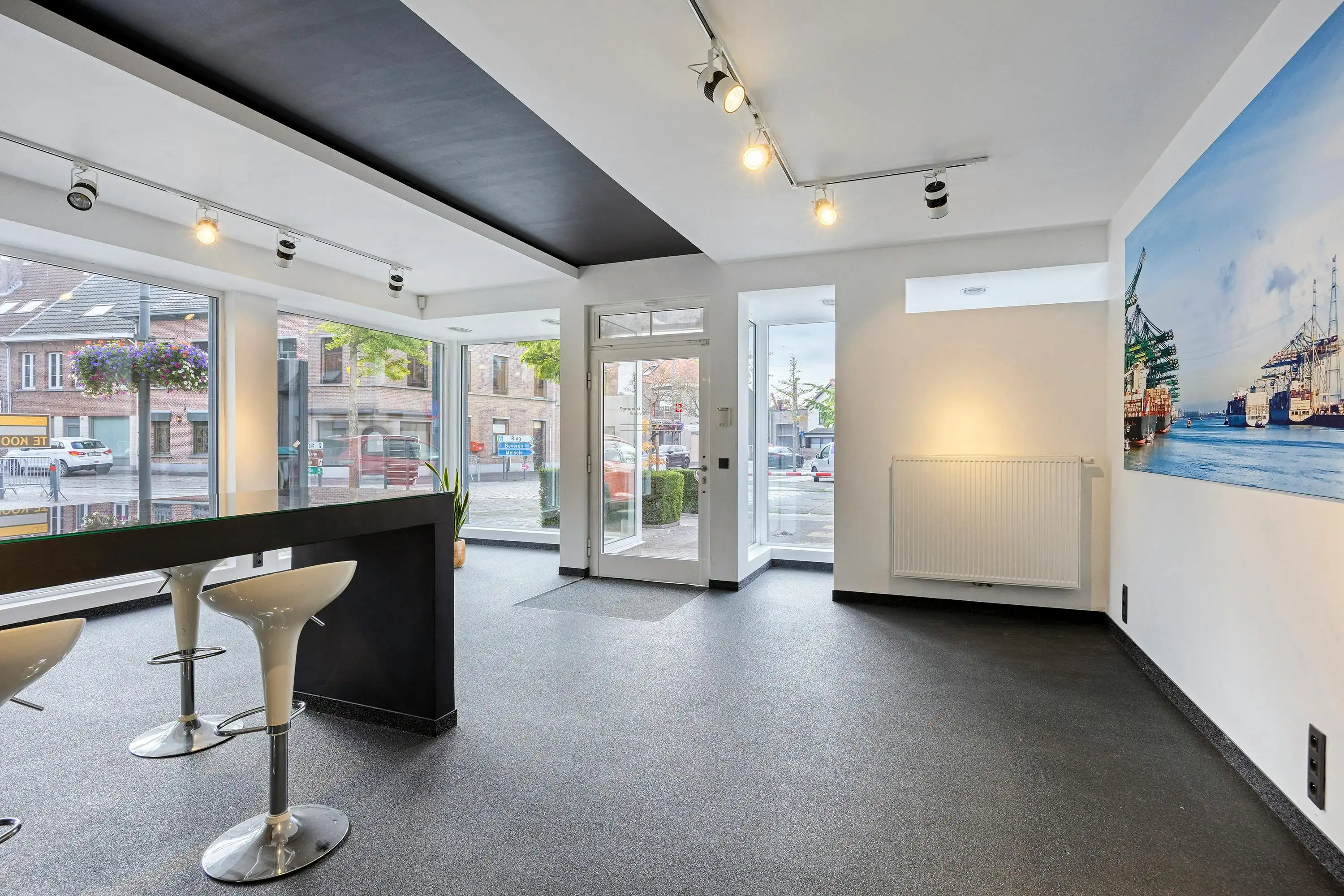 Veelzijdig eigendom met ruime woning, handelspand en magazijn foto 31