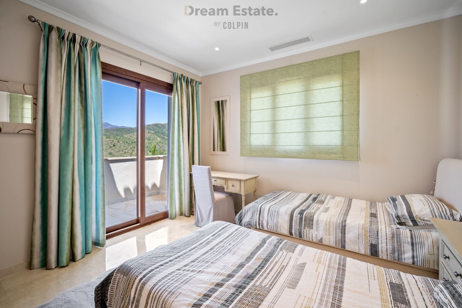 Rustig gelegen Andalusische villa te Monte Mayor met fantastische zichten.  foto 24