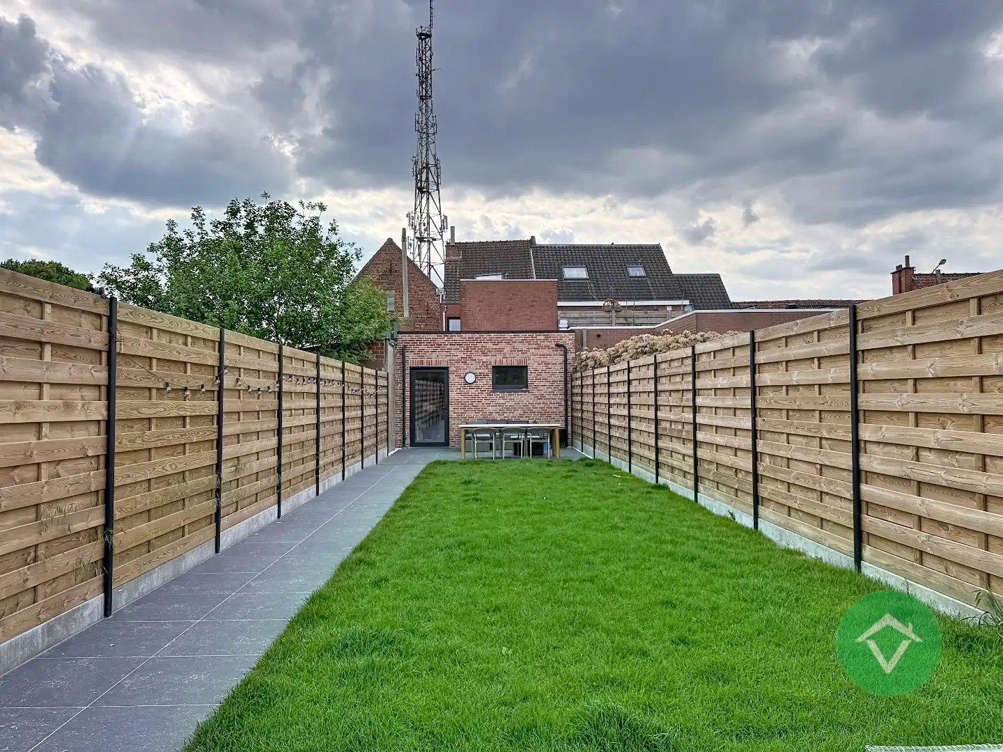 Instapklare woning met 4 slaapkamers en tuin te huur in Roeselare foto 22