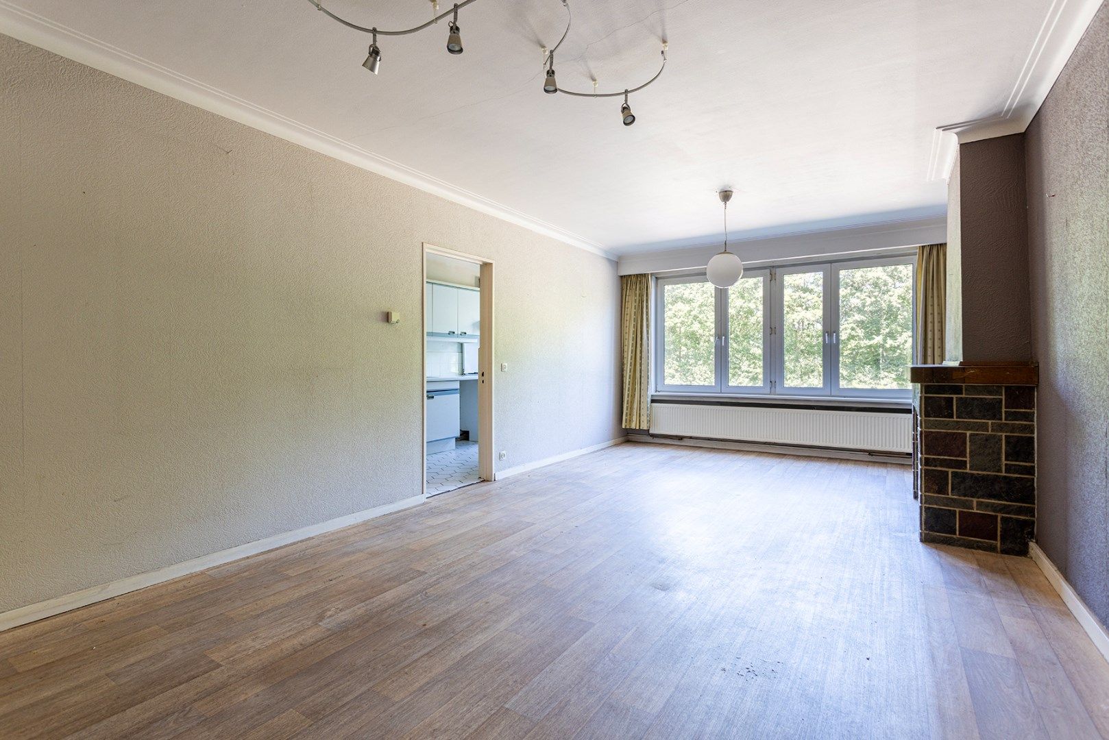 Appartement met 2 slaapkamers recht tegenover Bremweide! foto {{pictureIndex}}