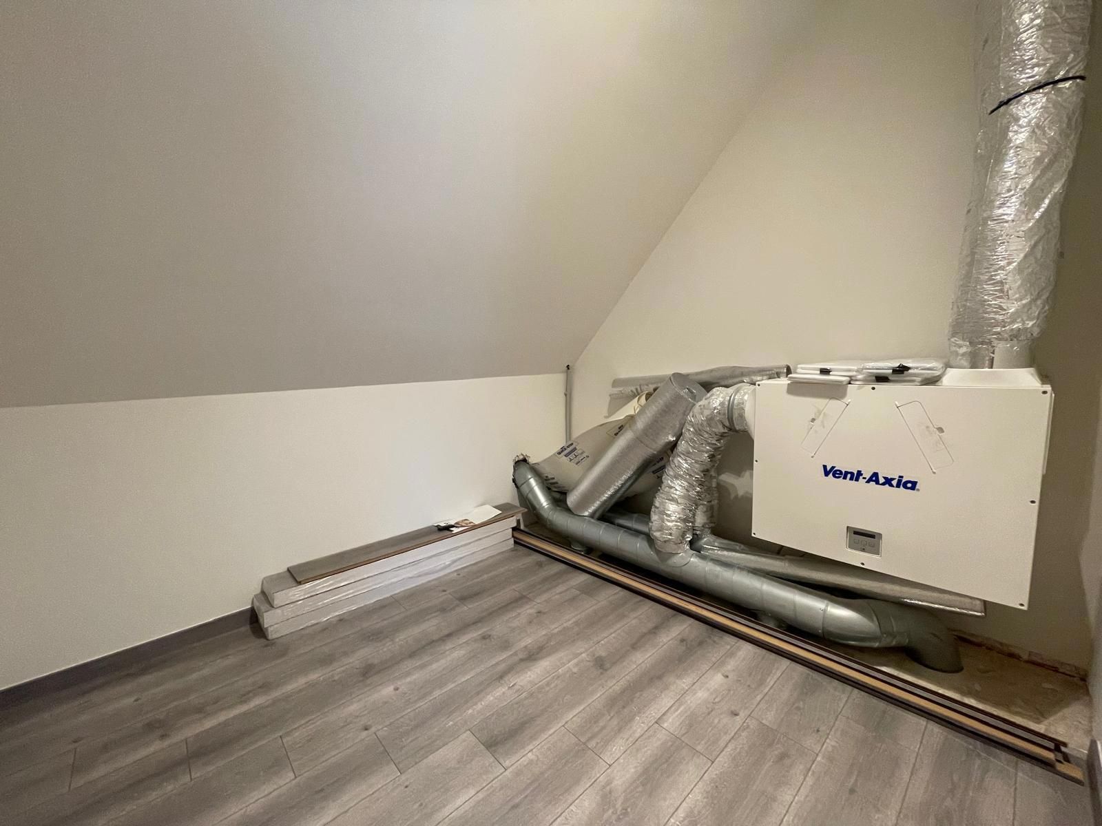 Instapklare ruime woning in een rustige nieuwe verkaveling. foto 23