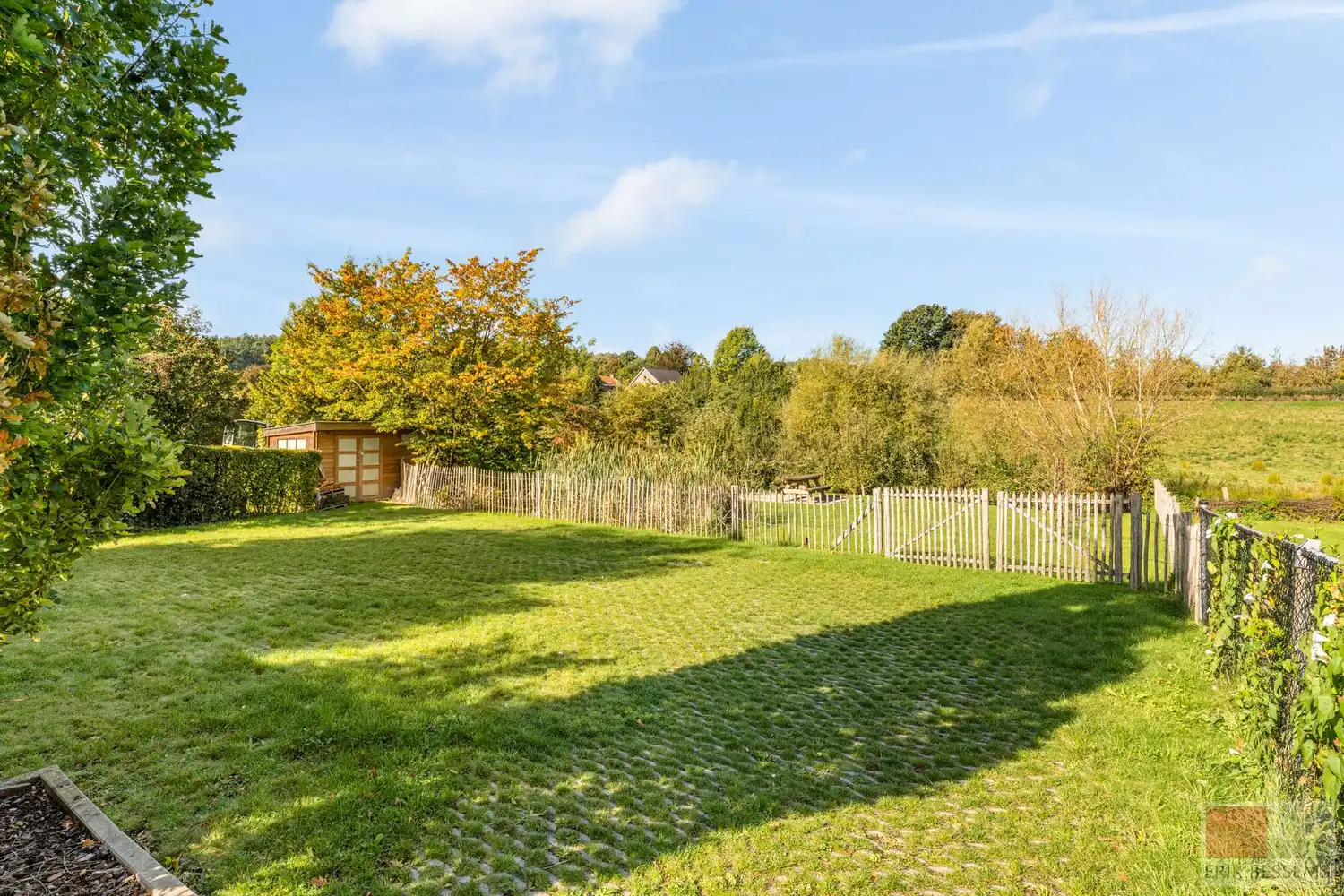 Indrukwekkend en uiterst charmant vakwerk landhuis, Veurs 31 te Sint-Martens-Voeren hartje Voerstreek. foto 17