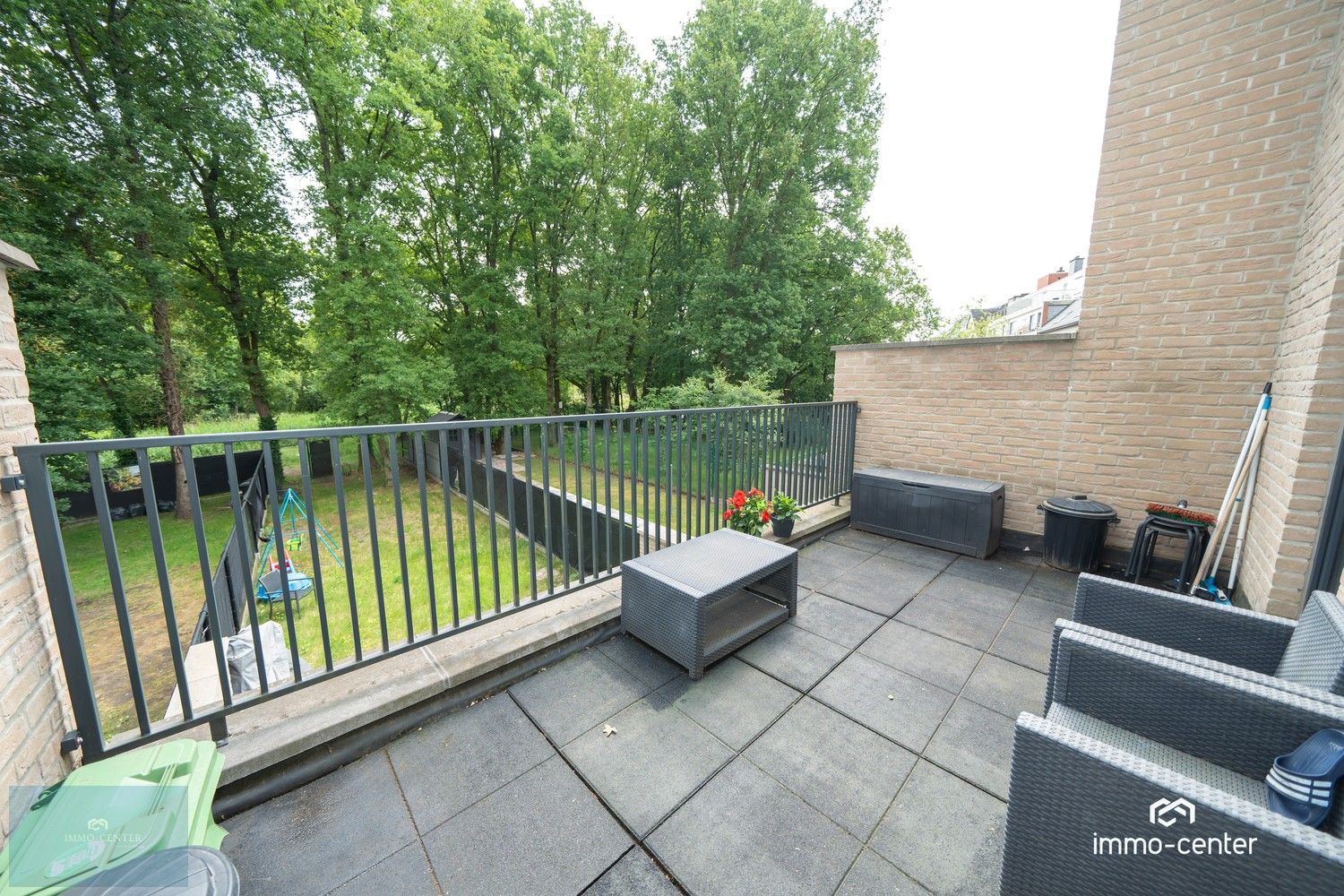 Instapklaar appartement met 2 slaapkamers, autostaanplaats, 2 terrassen in groene omgeving foto 16