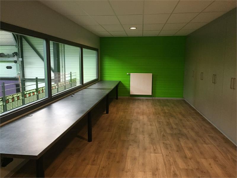 Magazijn (232m²) met appartement te huur in Winkelomheide (Geel) foto 7