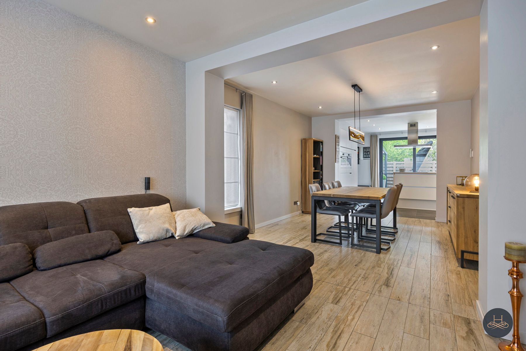 Instapklare, gerenoveerde woning met open karakter foto 4