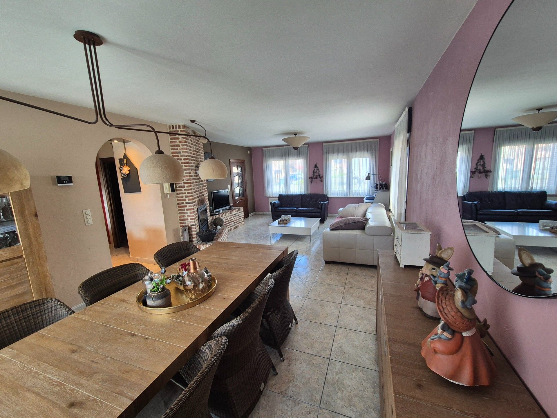 LANDELIJKE WONING MET RUIME GARAGE OP RUSTIGE LOCATIE TE OPOETEREN foto 8